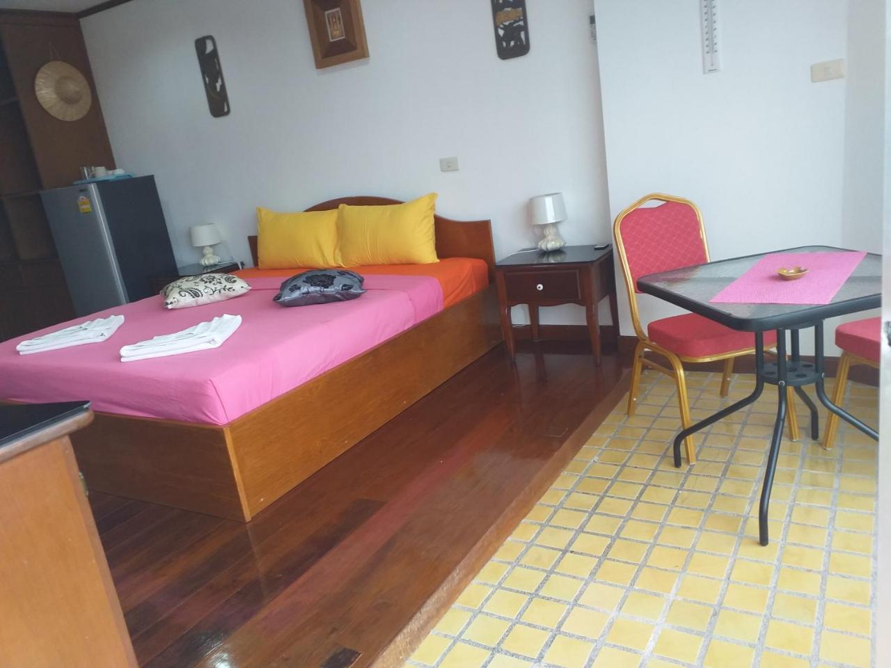 B&B View Talay 1B Studio Jomtien Pattaya Ngoại thất bức ảnh